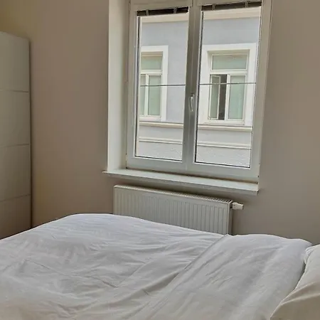 Διαμέρισμα Center *